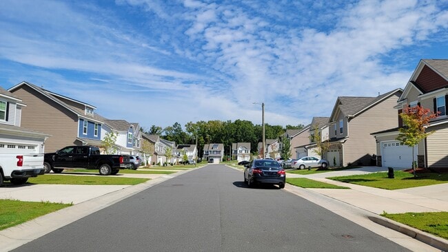 Building Photo - 2019 Seford Dr