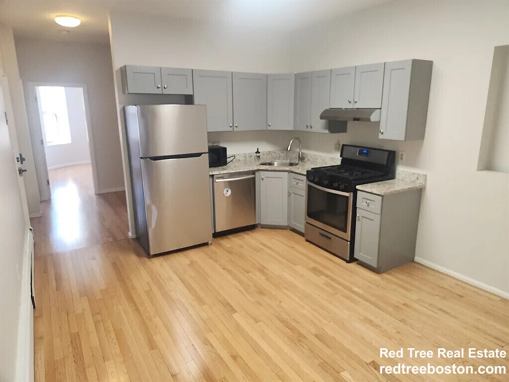 Foto principal - 3148 Washington St