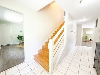 Foto del edificio - 450 NE Riverhill Dr