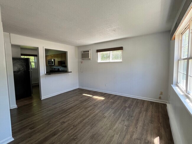 Foto del edificio - 208 Homestead Ave
