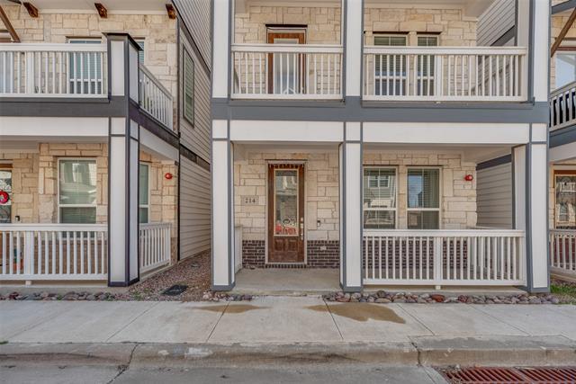 Building Photo - 214 Lanyard Dr