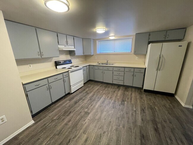 Foto del edificio - 808 W Augusta Ave