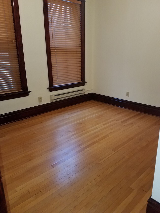 107 1/2 Loft #3 - Lofts 107