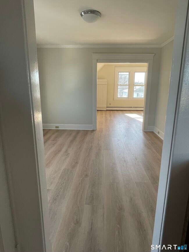 Foto del edificio - 75 Anderson Ave