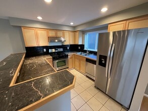 Building Photo - 3615 Gilman Ave W