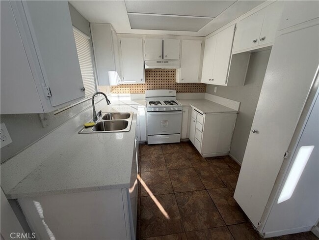 Building Photo - 14605 Woodland Dr