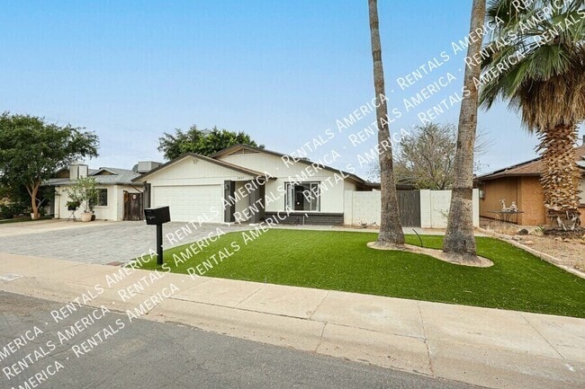 Building Photo - 3837 W Acapulco Ln