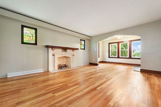 Foto del edificio - Just remodeled in the North Hills