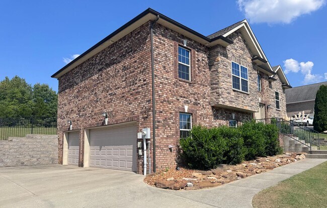 Building Photo - 3527 Rabbit Run Trail