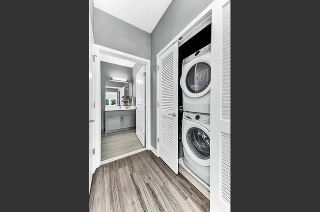 Building Photo - 1500 Teaneck Rd