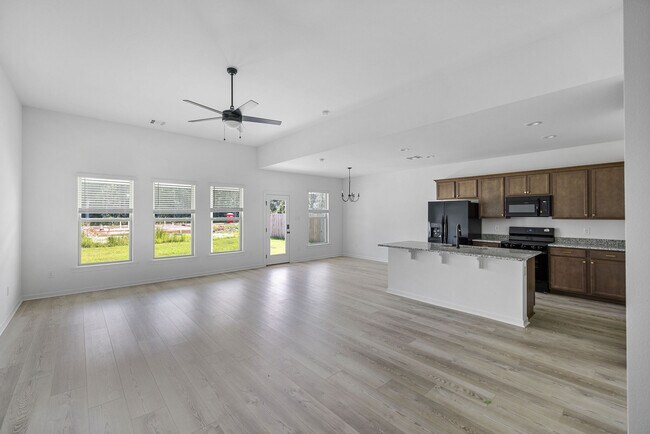 Foto del edificio - 24109 S Bunker Hill Rd