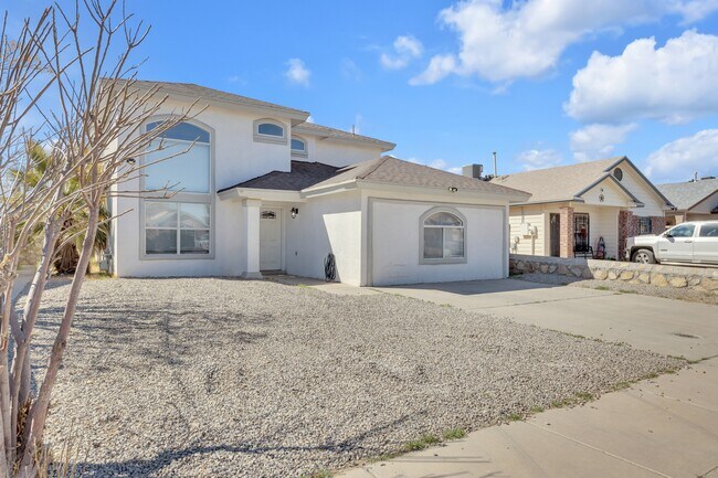 Building Photo - 10400 Valle Koki Dr