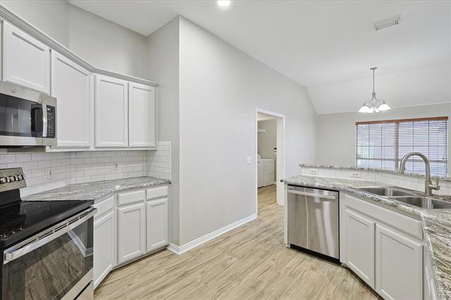 Building Photo - 1658 Shannon Dr