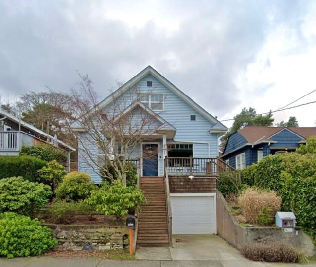 Photo - Charming 4-Bedroom West Seattle Home with ...