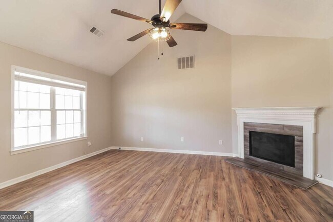 Foto del edificio - 171 Country Meadows Ct