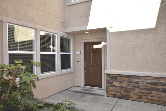 Photo - 3301 N Park Dr House