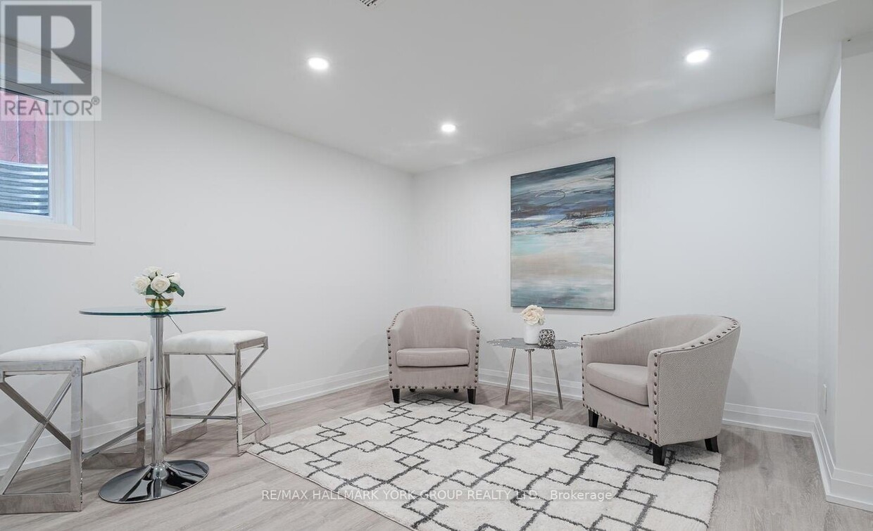 Primary Photo - 106 Woodpark Pl