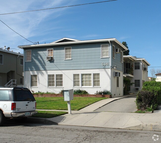 Foto del edificio - 5341 Vantage Ave