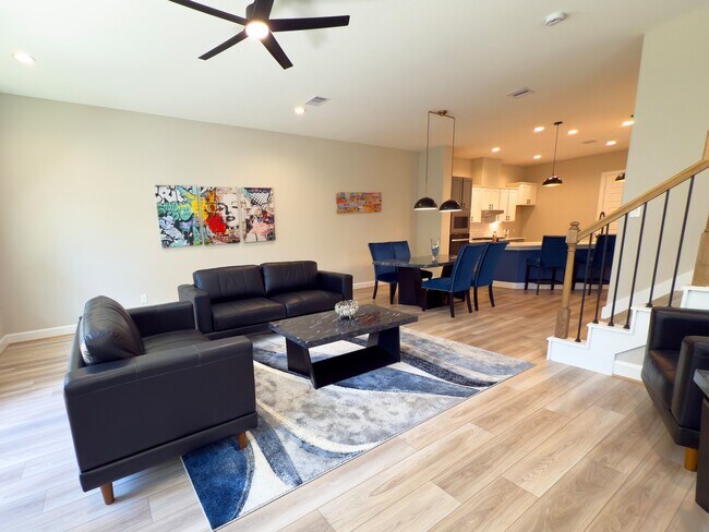 Foto del edificio - 4307 Dickson St