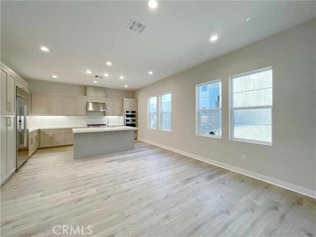 Building Photo - 140 Holliston