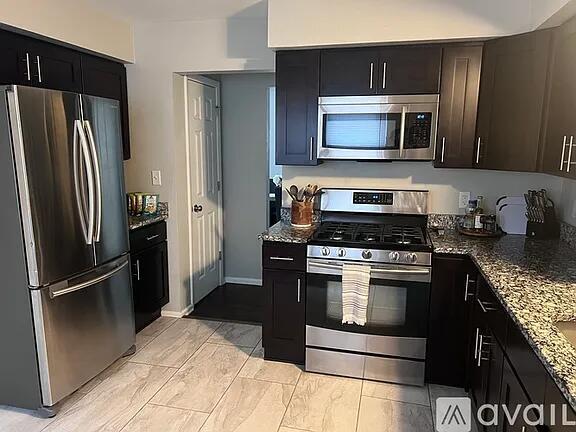 Foto del edificio - 4048 N Prospect Ave