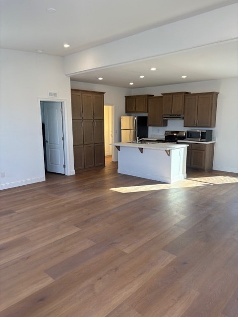 Foto del edificio - 751 W Chase Ave