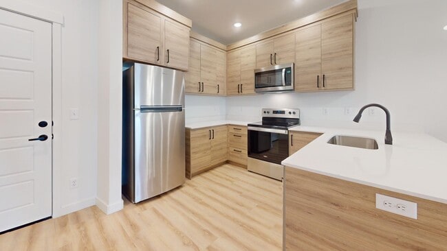 Foto del edificio - 1107 W State St