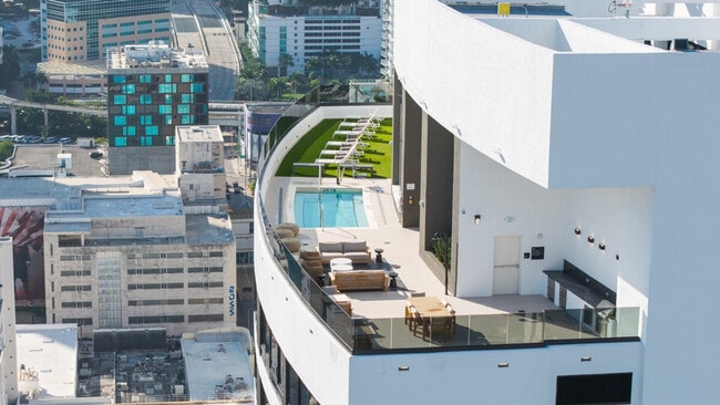 Foto del edificio - 40 NW 3rd St