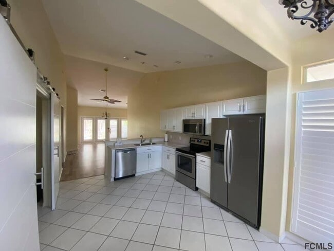 Building Photo - 100 Palm Harbor Pkwy