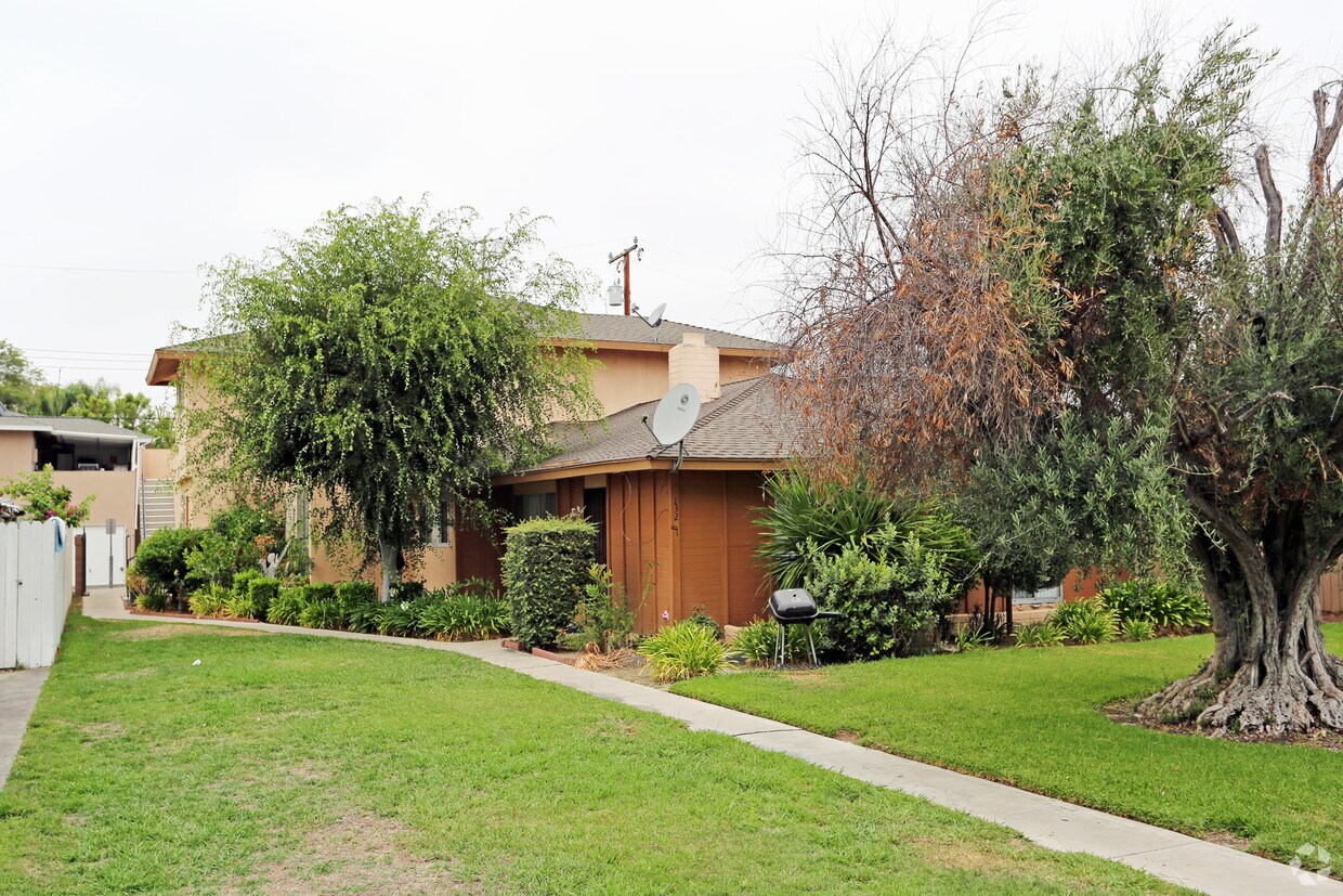 Foto principal - 13281 Fletcher St