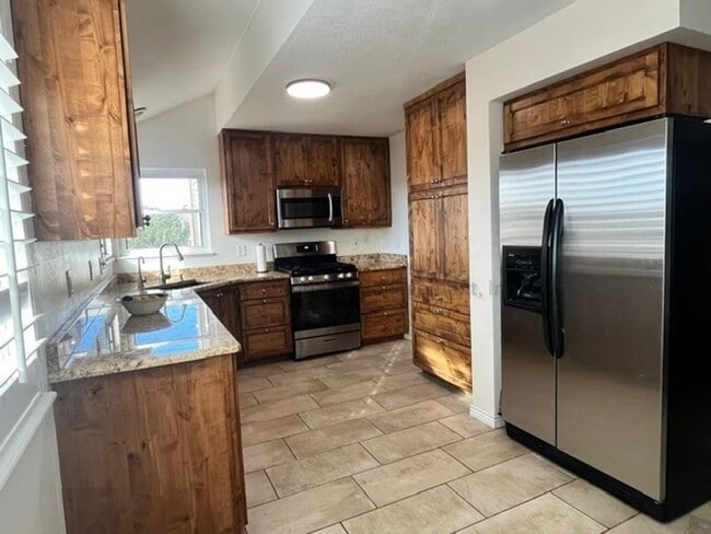 Foto del edificio - Inviting 3 Bedroom House Near Cottonwood Creek Park