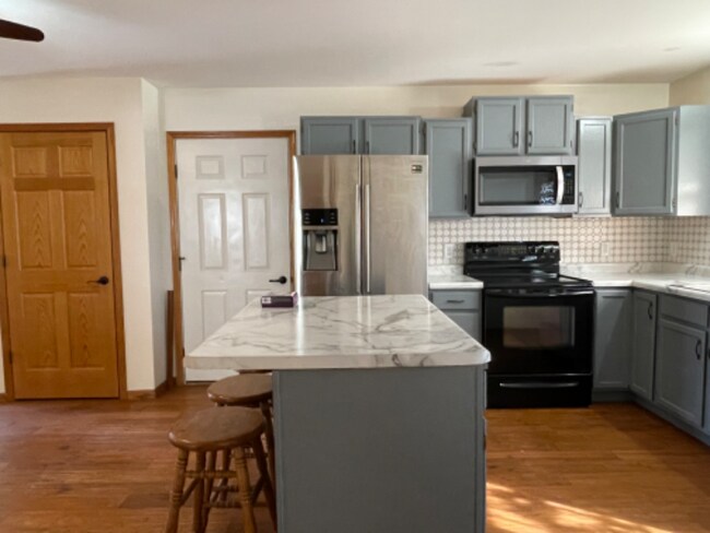 Foto del edificio - 1610 N Hume Ave