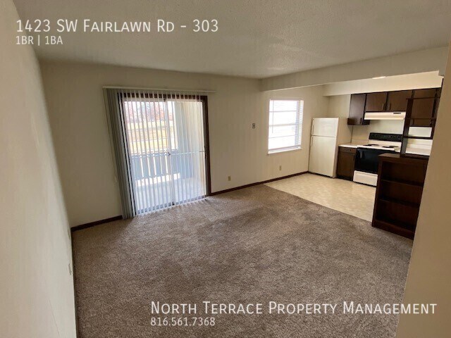 Building Photo - Newly Renovated 1B in Topeka