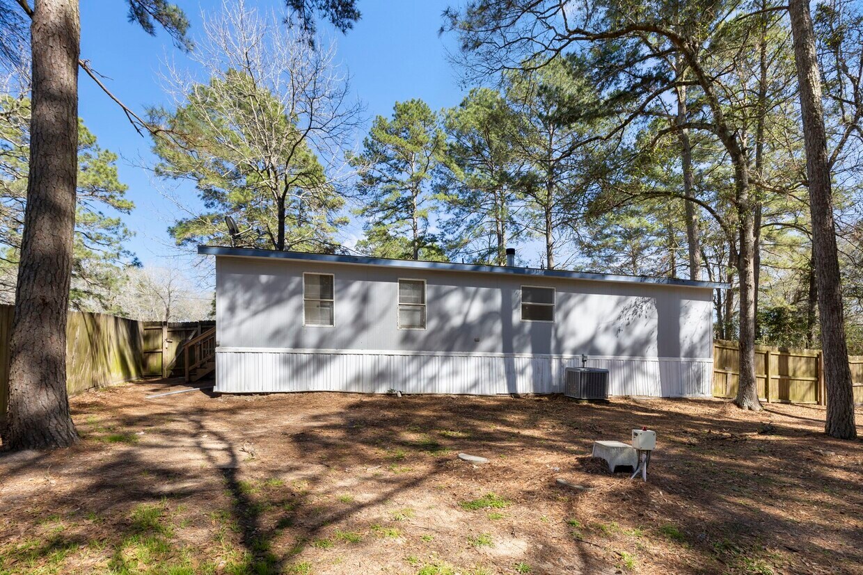 Foto del edificio - 4460 Grand Oaks Dr