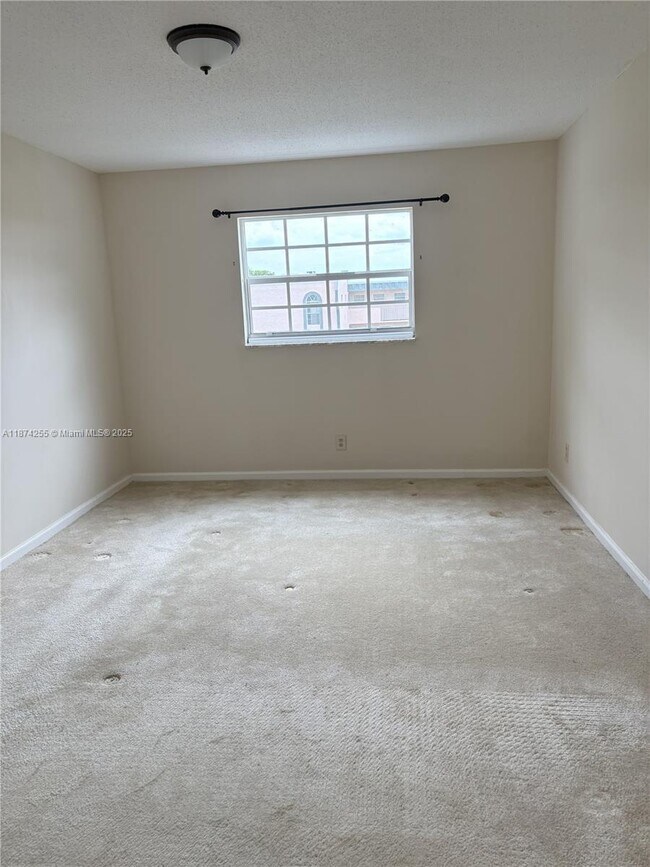 Foto del edificio - 4140 NW 44th Ave