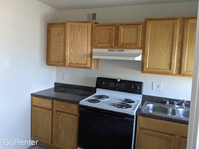 Building Photo - 2 br, 1 bath House - 4301 S 7TH AVE #1