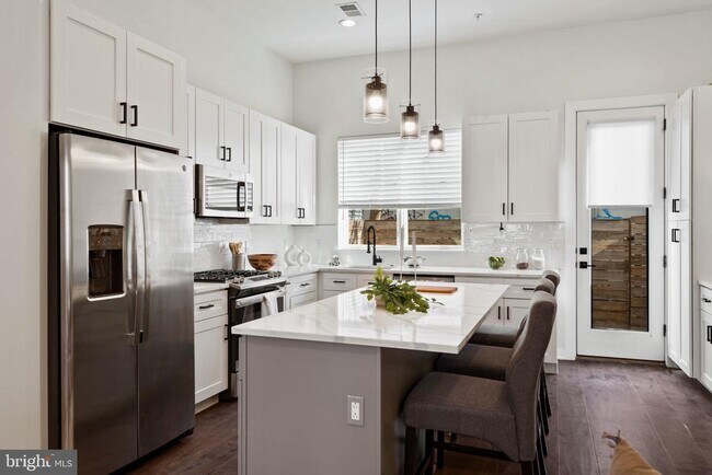 Foto del edificio - 2235 Hope St