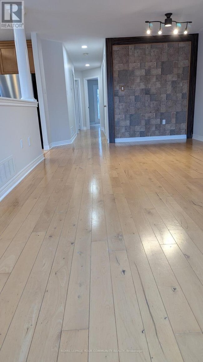 Building Photo - 50 Smith St