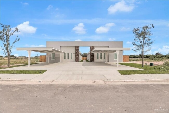 Building Photo - 5604 Ozark Ave