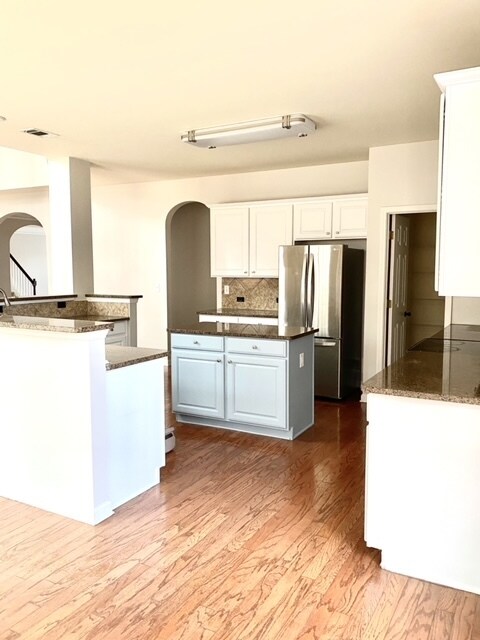 Foto del edificio - 4041 Kingsley Park Ln
