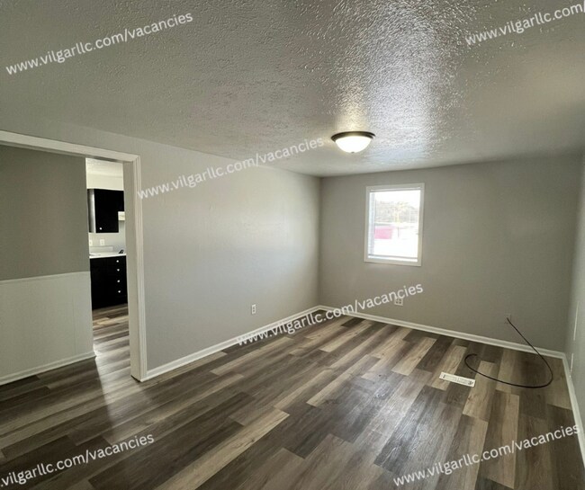 Foto del edificio - 11-11 McKinley Ave