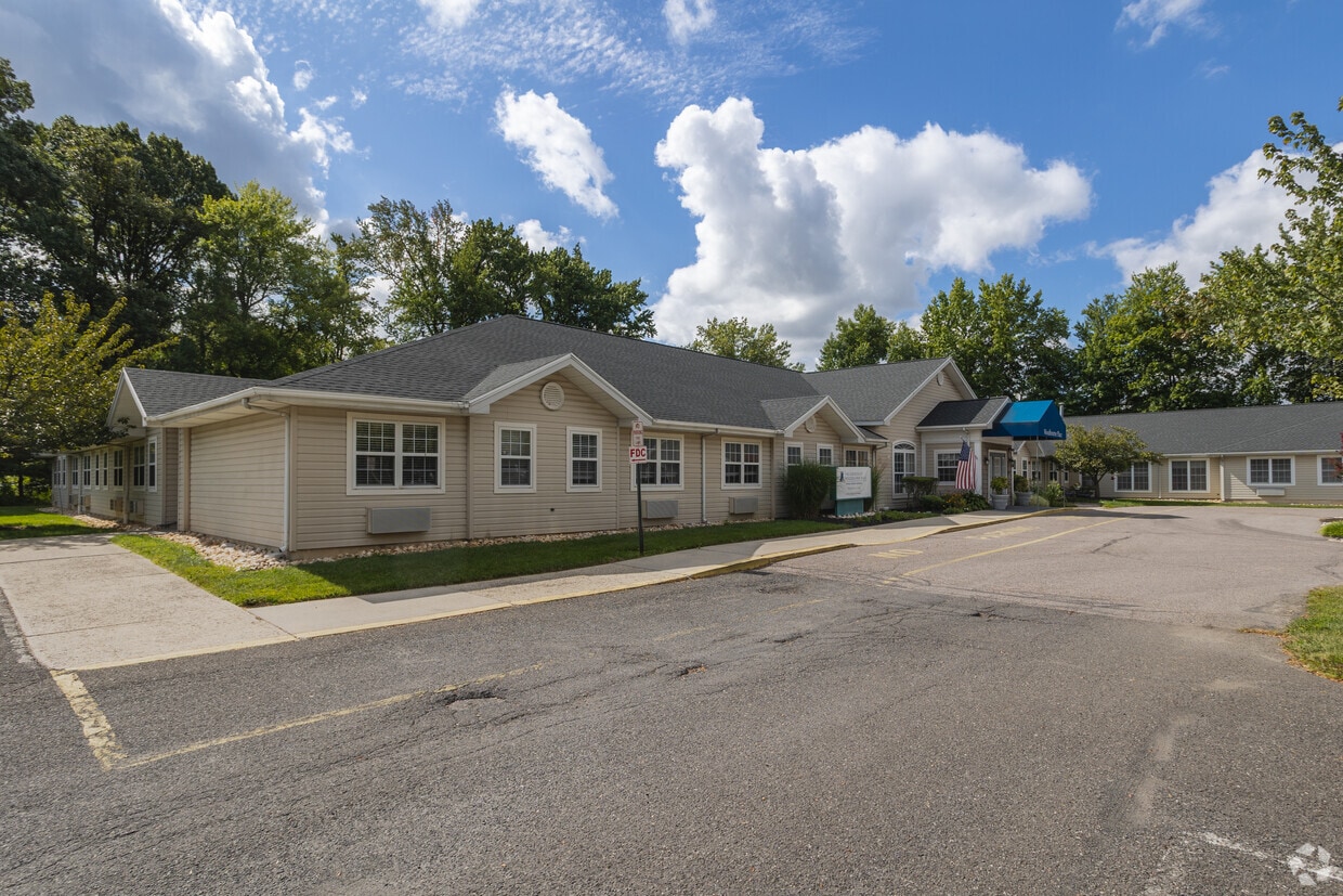 Foto principal - Woodbourne Place Apartments