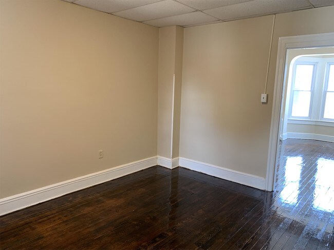Foto del edificio - 1132-1134 N George St