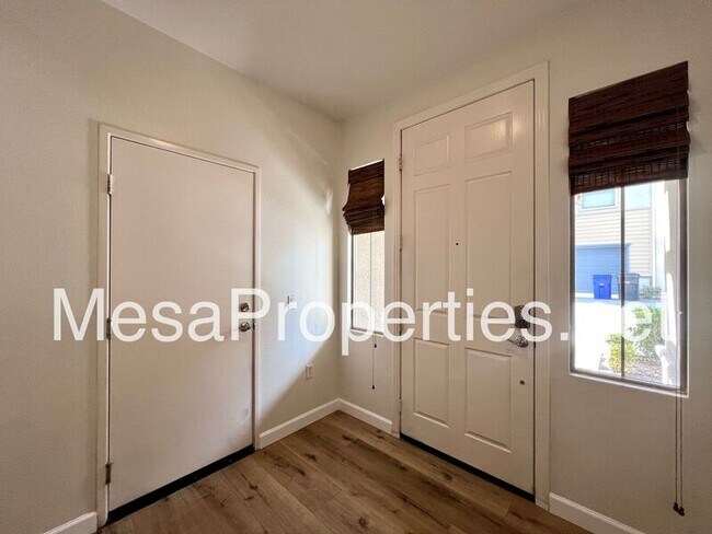 Building Photo - 12346 Claredon Dr