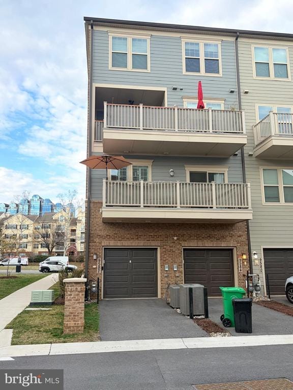 Building Photo - 9584 Fields Rd