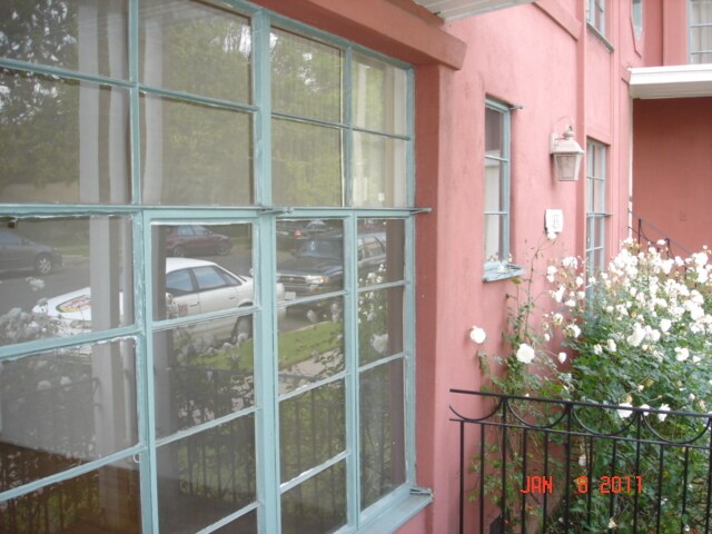 Foto del edificio - 1831 N Harvard Blvd