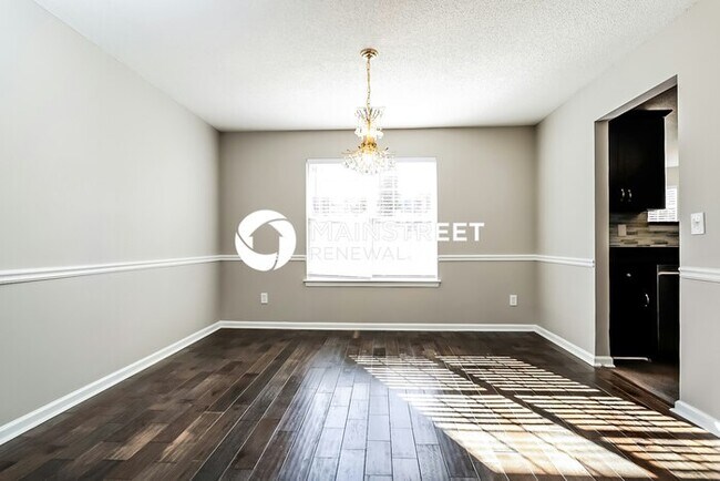 Foto del edificio - 4 Bedroom Pet-Friendly Home in Snellville, GA with Main Street Renewal