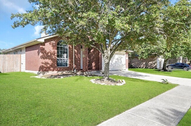 Building Photo - 4018 Floral Way Ct