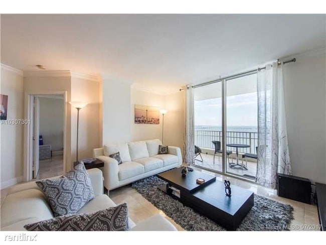 Building Photo - 701 Brickell Key