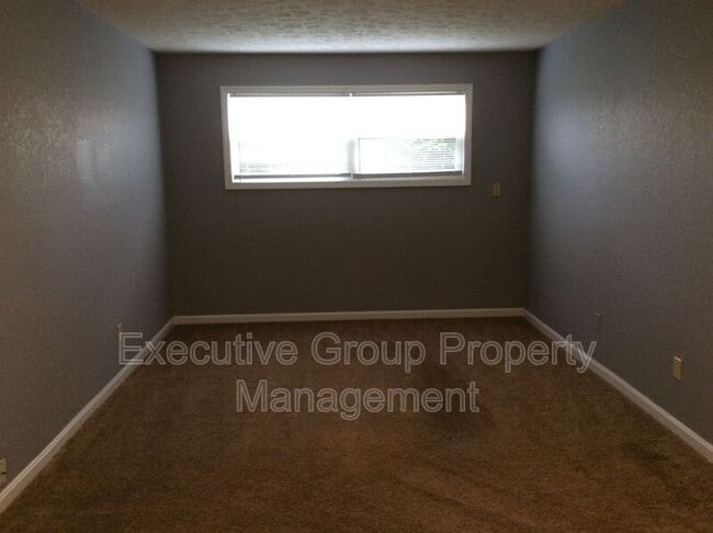 Foto del edificio - 365-2 ELMWOOD DRIVE
